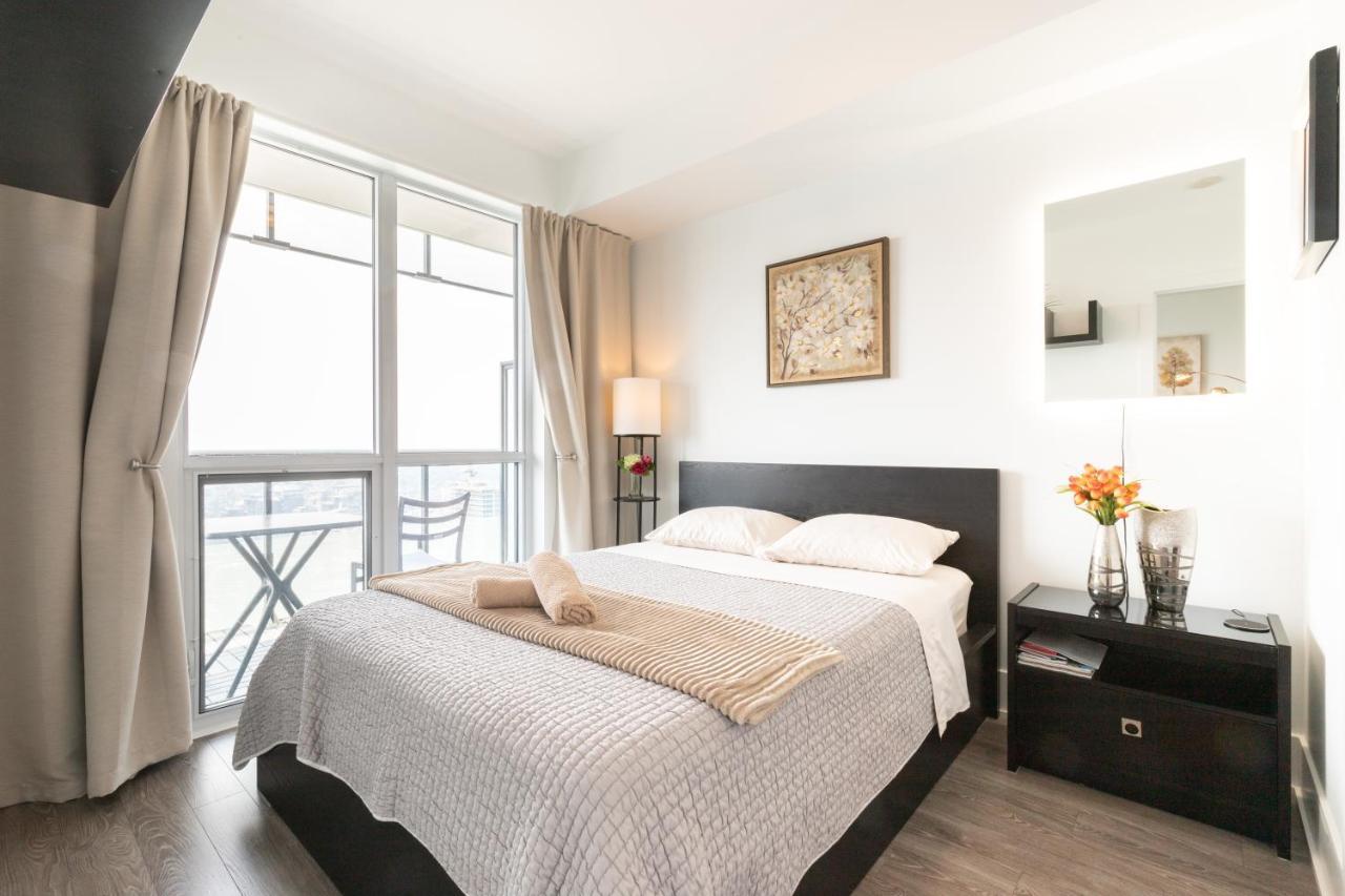 Bright Condo In The Heart Of Toronto Esterno foto