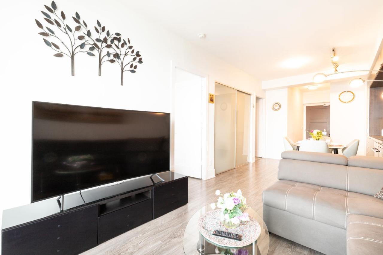 Bright Condo In The Heart Of Toronto Esterno foto