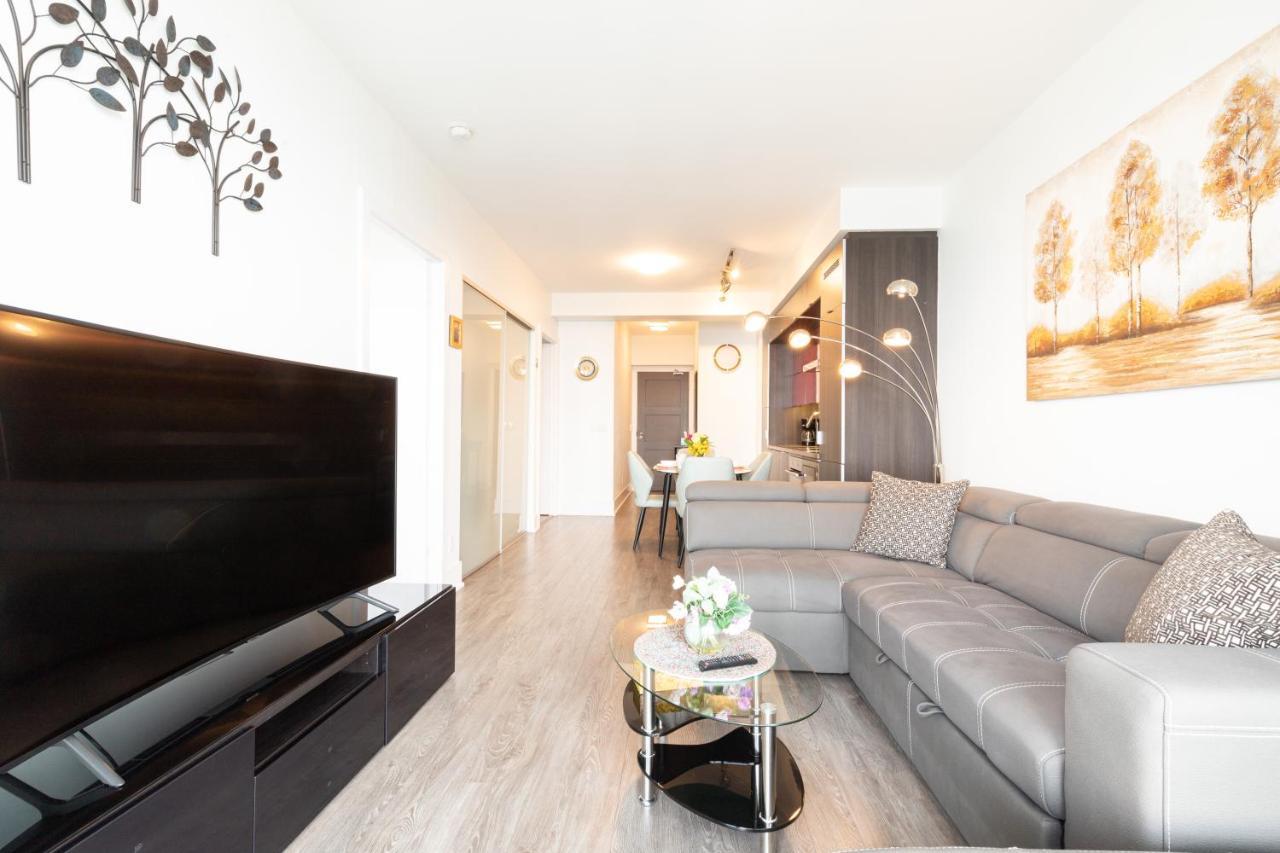 Bright Condo In The Heart Of Toronto Esterno foto