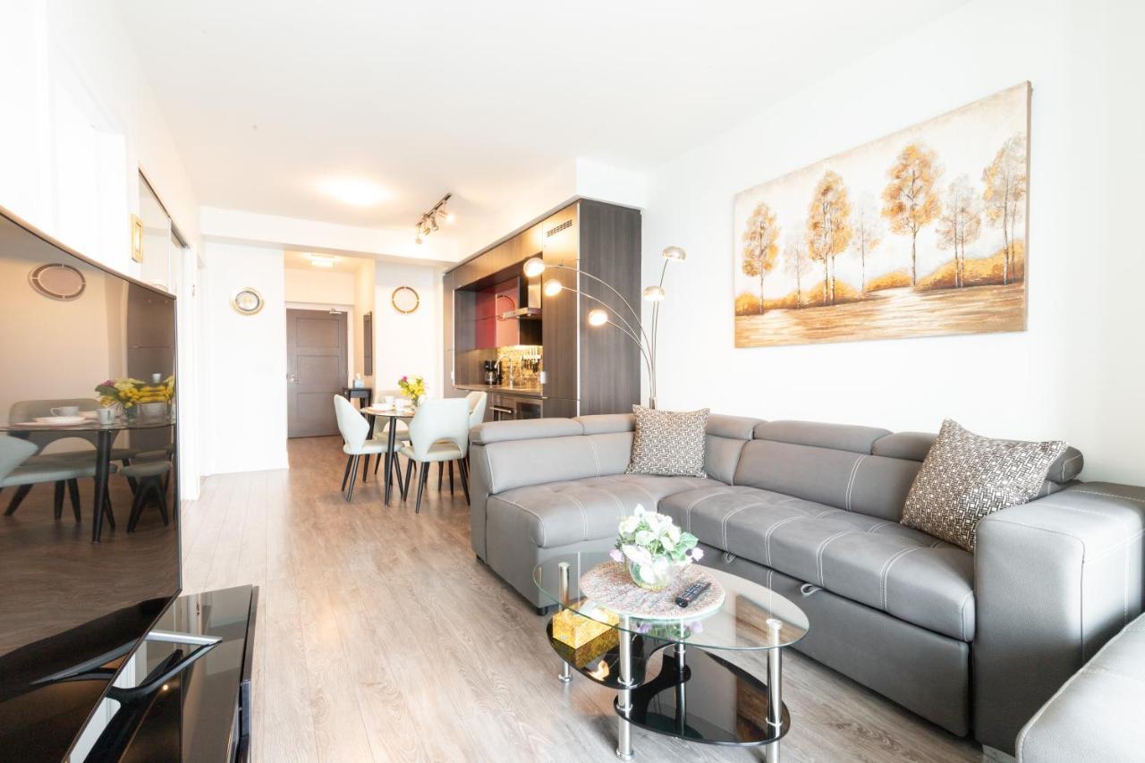 Bright Condo In The Heart Of Toronto Esterno foto