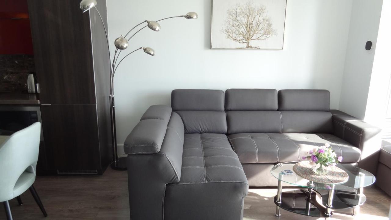 Bright Condo In The Heart Of Toronto Esterno foto